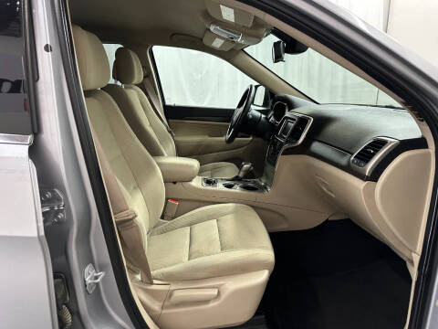 2016 Jeep Grand Cherokee Laredo