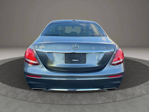 2017 Mercedes-Benz E-Class E 300