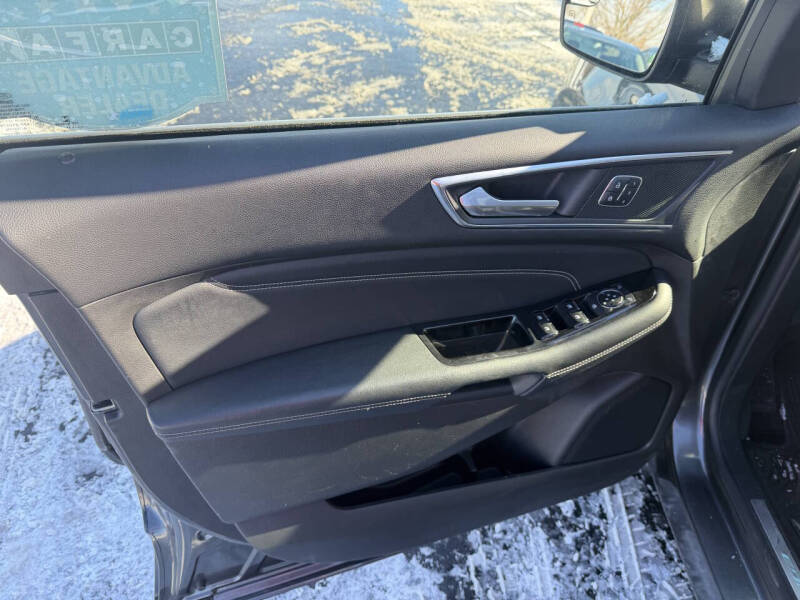 2017 Ford Edge Titanium