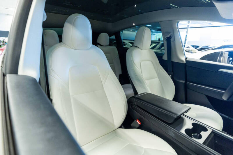 2023 Tesla Model Y Performance
