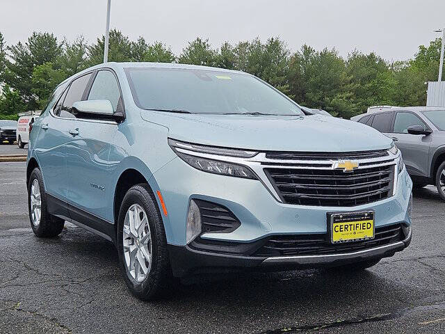Used 2022 Chevrolet Equinox LT with VIN 2GNAXUEV8N6137284 for sale in Old Bridge, NJ