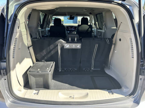 2021 Chrysler Pacifica Touring L