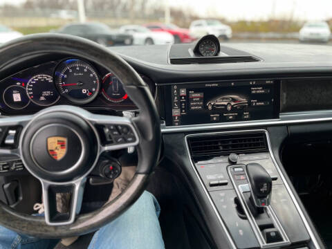 2018 Porsche Panamera Turbo