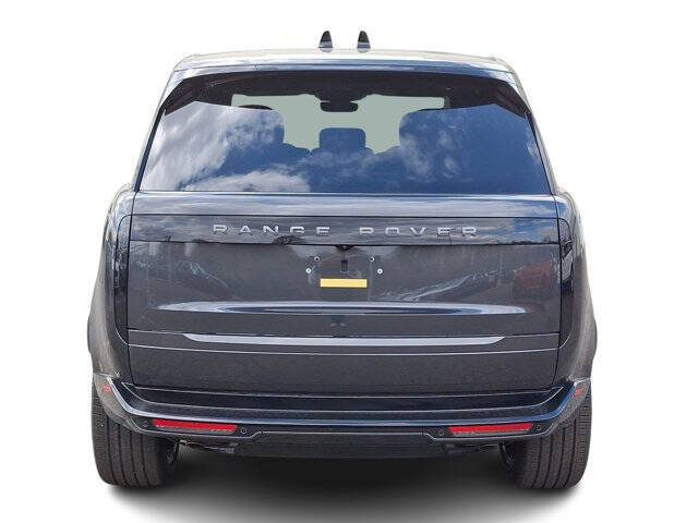 2025 Land Rover Range Rover P530 SE LWB