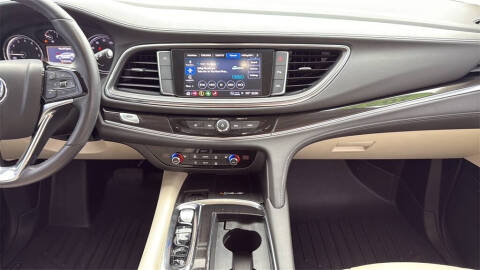 2022 Buick Enclave Essence