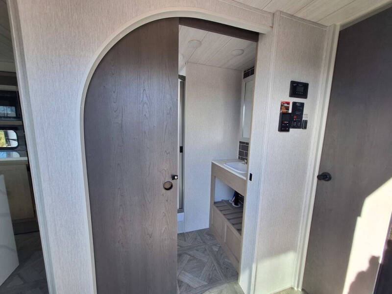 2024 Forest River Salem 28VIEW