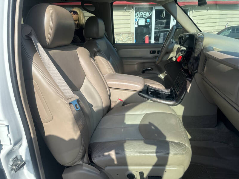 2006 GMC Yukon XL Denali