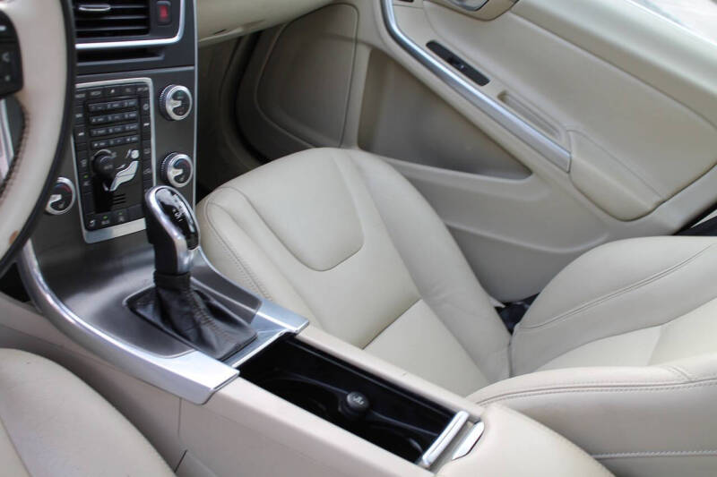 2015 Volvo S60 T5 Drive-E Premier