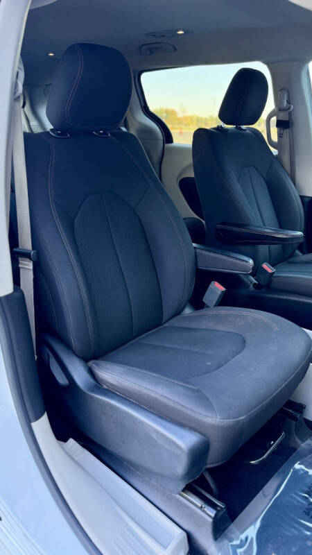 2017 Chrysler Pacifica Touring