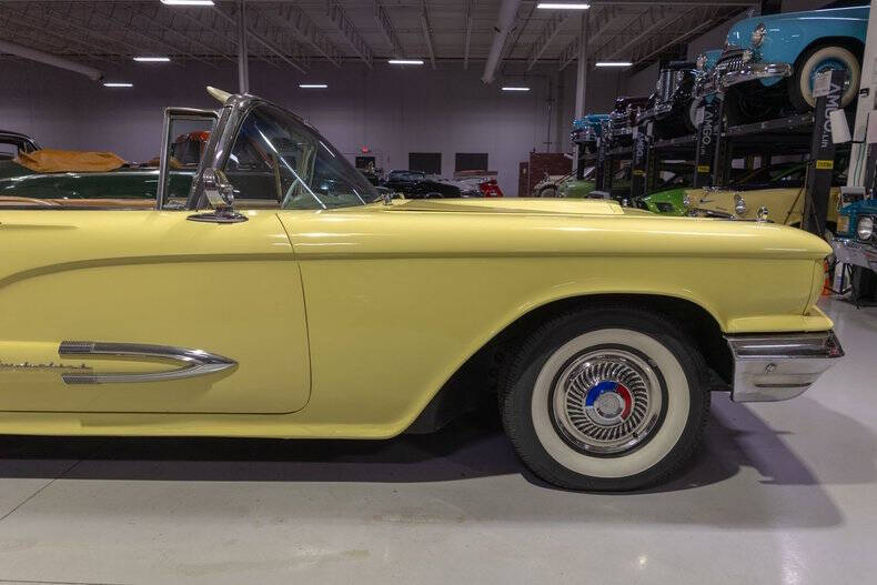 1959 Ford Thunderbird
