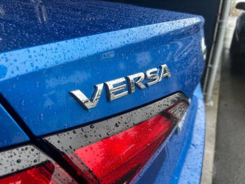 2022 Nissan Versa SV