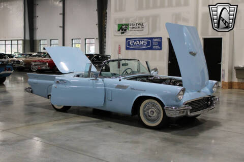 1957 Ford Thunderbird