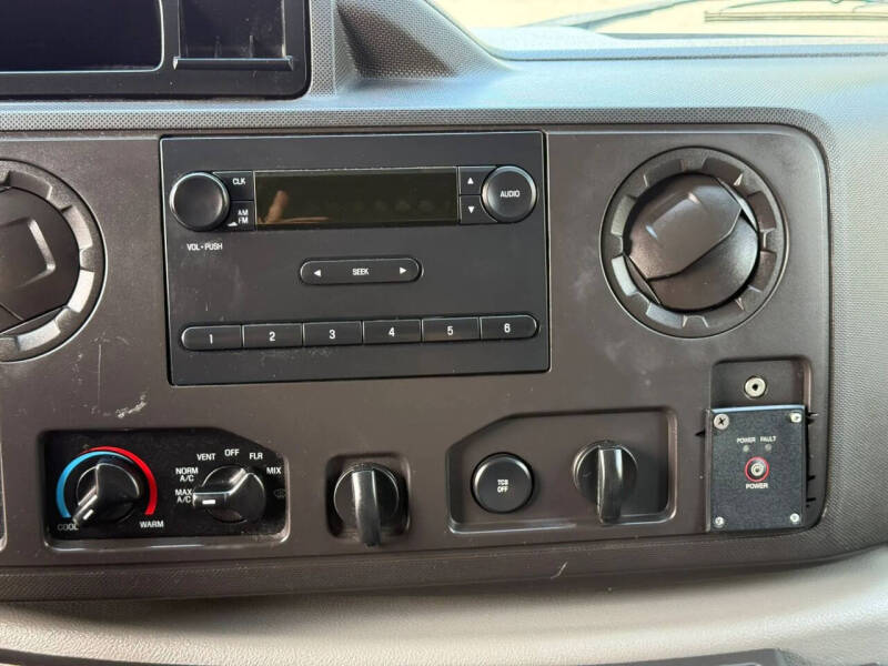 2013 Ford E-Series E-150