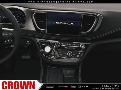 2027 Chrysler Pacifica Limited