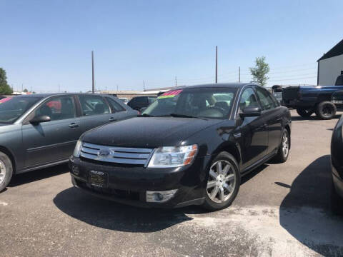 2008 Ford Taurus for sale at BELOW BOOK AUTO SALES in Idaho Falls ID