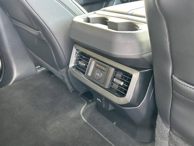 2025 Ford F-450 Super Duty Platinum