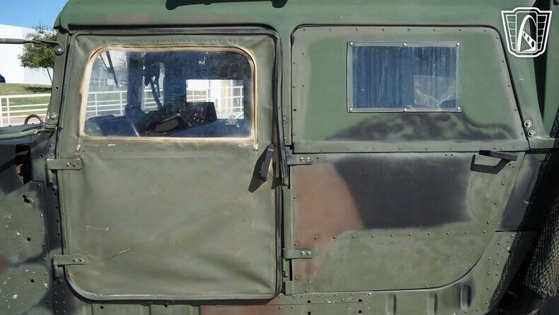 1991 AM General Hummer