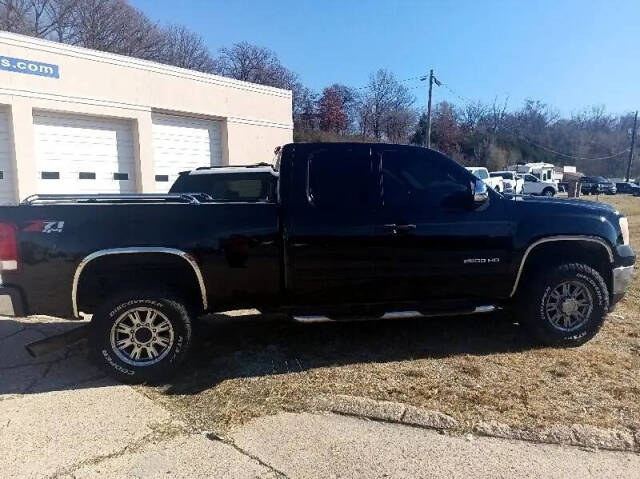 2011 GMC Sierra 2500HD SLE's photo