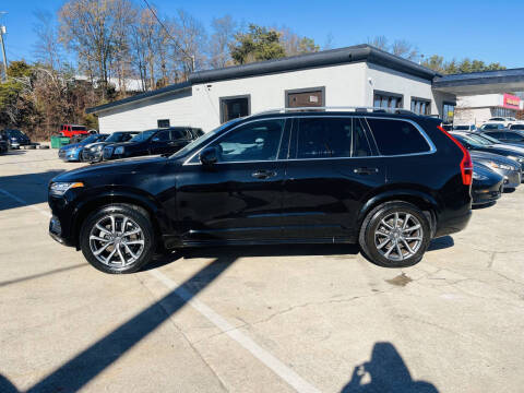2016 Volvo XC90 T6 Momentum