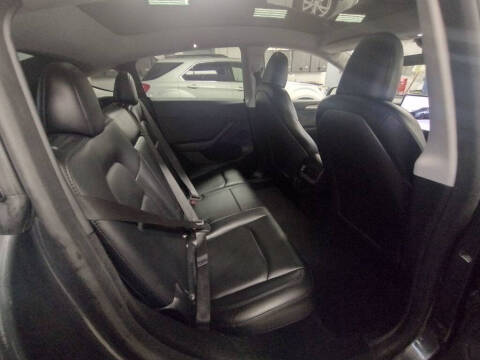 2025 Tesla Model Y Performance