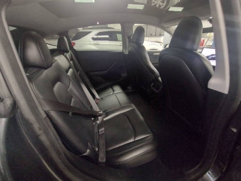 2025 Tesla Model Y Performance