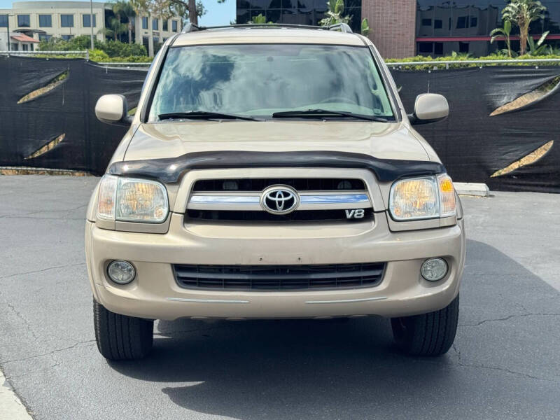 2005 Toyota Sequoia SR5