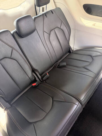 2018 Chrysler Pacifica Touring L Plus