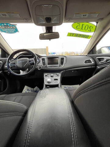 2015 Chrysler 200 Limited