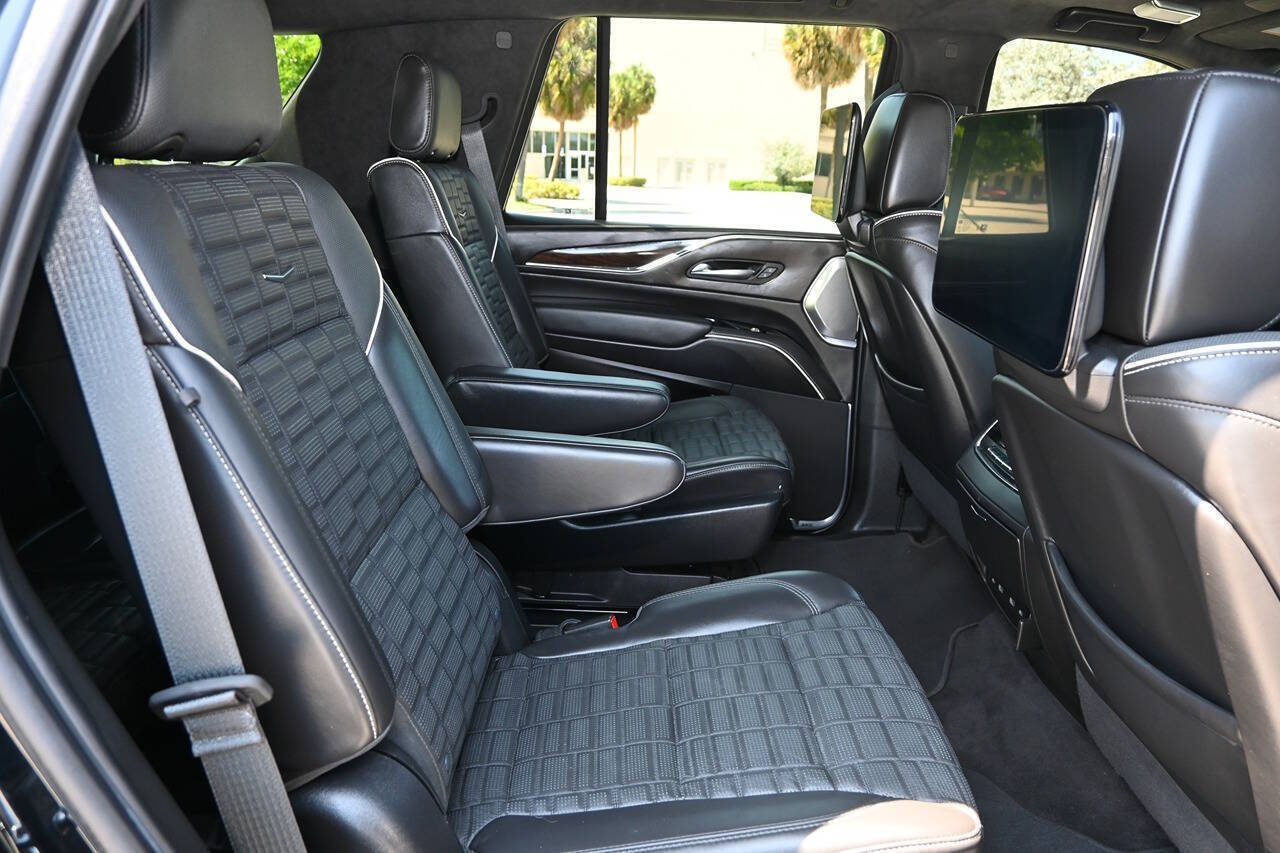 2022 Cadillac Escalade 42