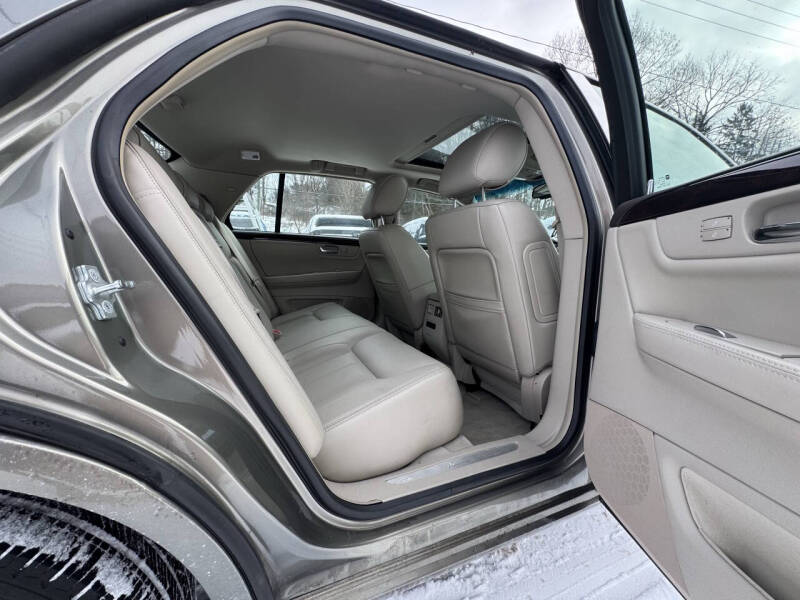 2010 Cadillac DTS Luxury Collection