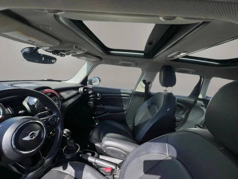 2015 MINI Hardtop 4 Door Cooper