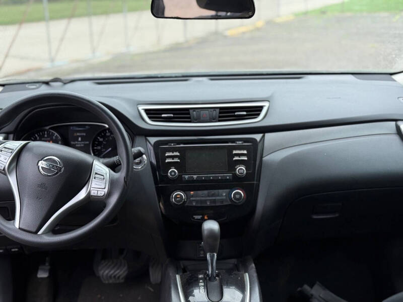 2015 Nissan Rogue SV