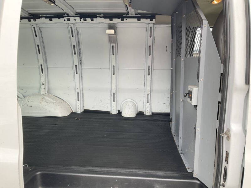 2017 Chevrolet Express 2500