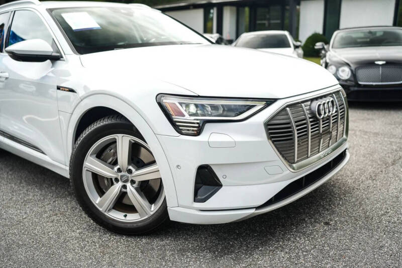 2019 Audi e-tron quattro Premium Plus