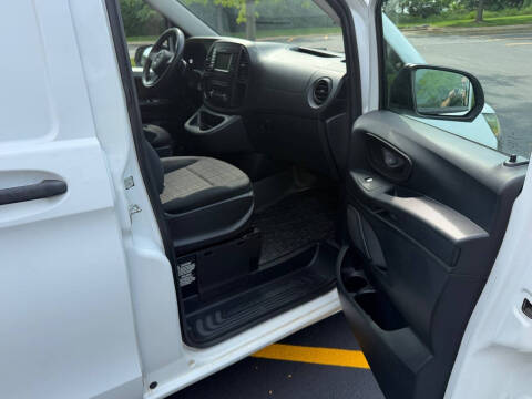 2017 Mercedes-Benz Metris