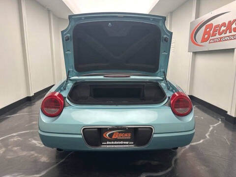 2002 Ford Thunderbird Deluxe