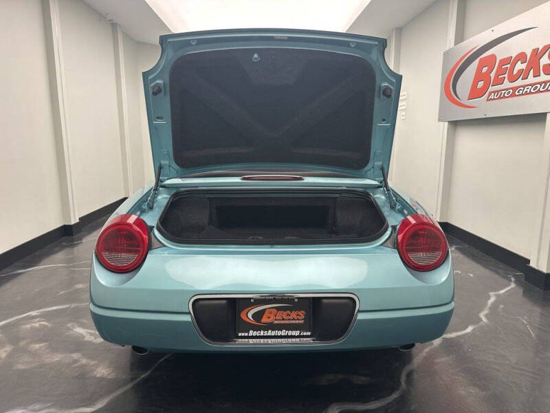 2002 Ford Thunderbird Deluxe