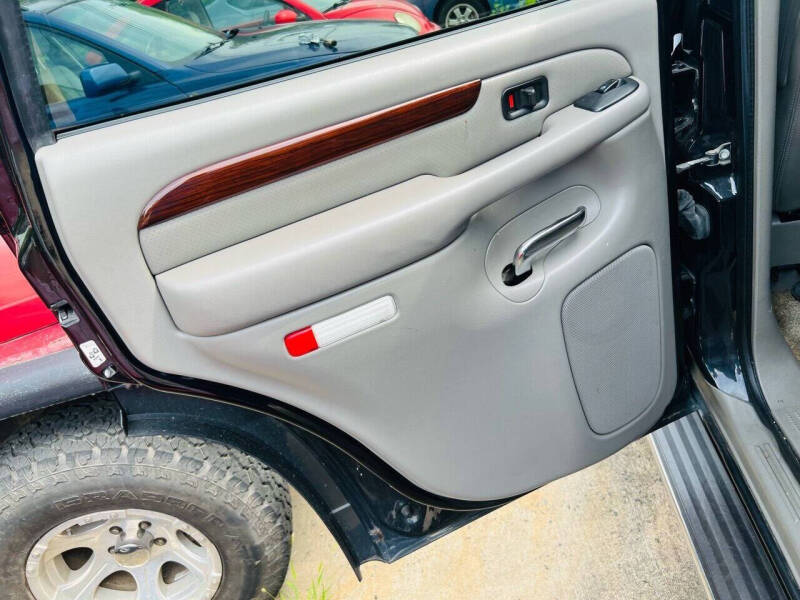 2003 Cadillac Escalade