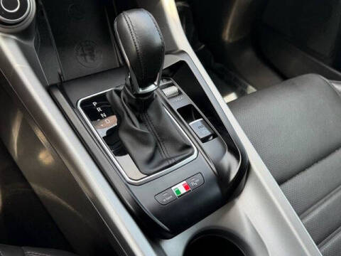 2024 Alfa Romeo Tonale Hybrid Ti