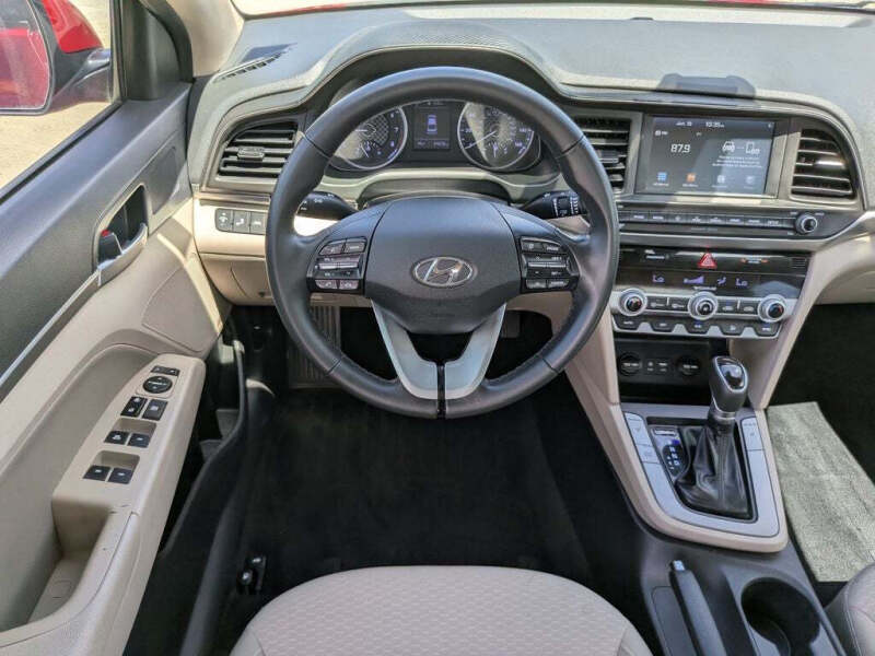 2020 Hyundai Elantra