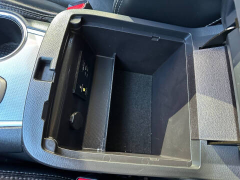 2017 Nissan Pathfinder SL