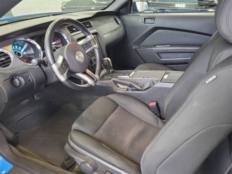 2013 Ford Mustang V6