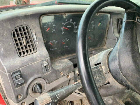 1999 Sterling LT9513