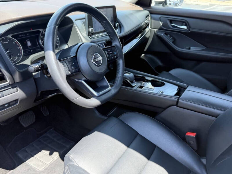 2022 Nissan Rogue SL