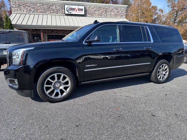 2018 GMC Yukon XL Denali's photo
