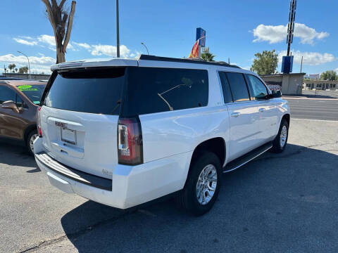 2017 GMC Yukon XL SLT
