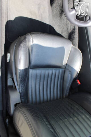 2005 Ford Thunderbird Deluxe