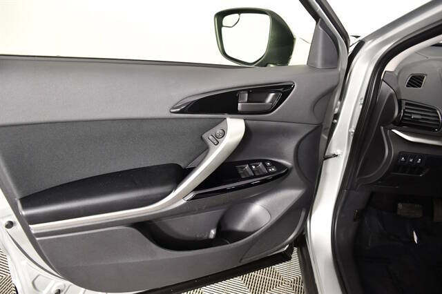 2024 Mitsubishi Eclipse Cross LE