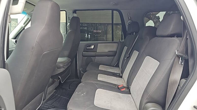 2004 Ford Expedition XLS