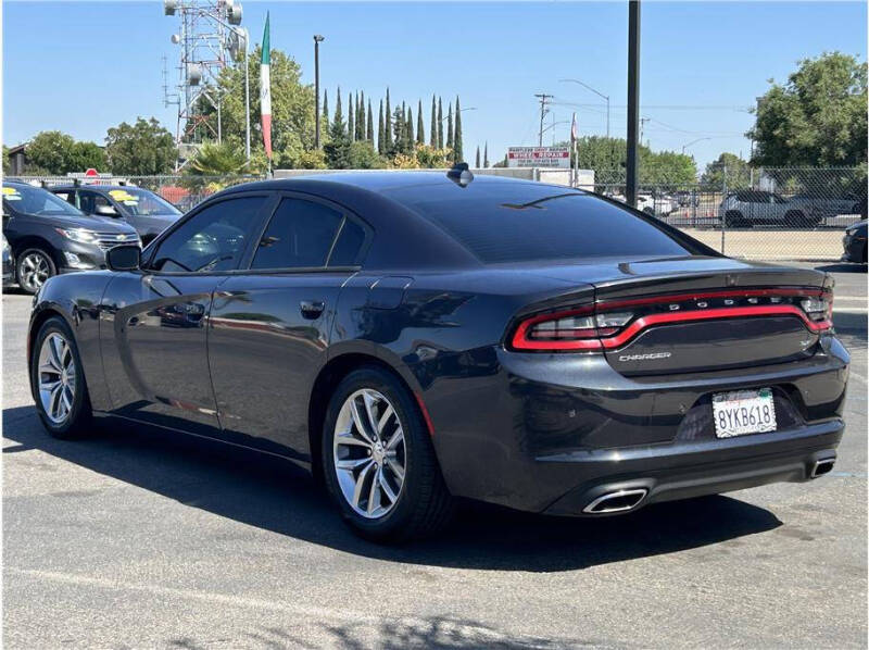 2016 Dodge Charger SXT